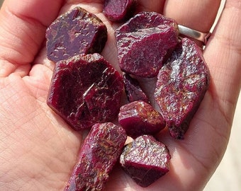 100% Natural Large Natural Red Ruby Rough/Ruby Rough Stone/Raw Ruby Stone/Ruby Gemstone/July Birthstone/7 to 25 Mm/1113