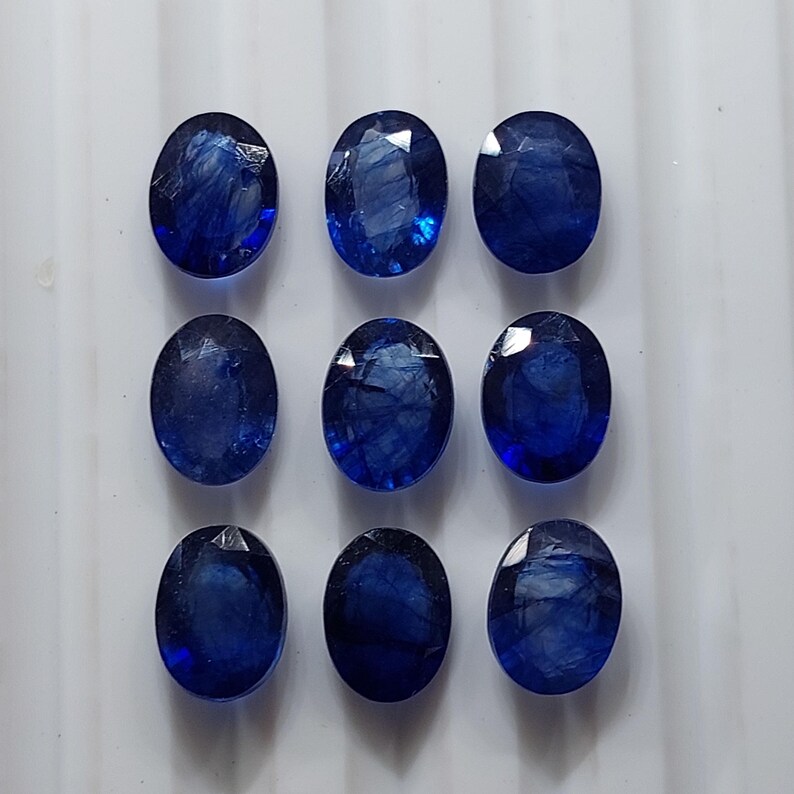 Blå safir ädelstenar, fasetterad oval slipning (2 stycken, 6 x 8 mm) bild 6