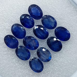 Blå safir ädelstenar, fasetterad oval slipning (2 stycken, 6 x 8 mm) bild 2