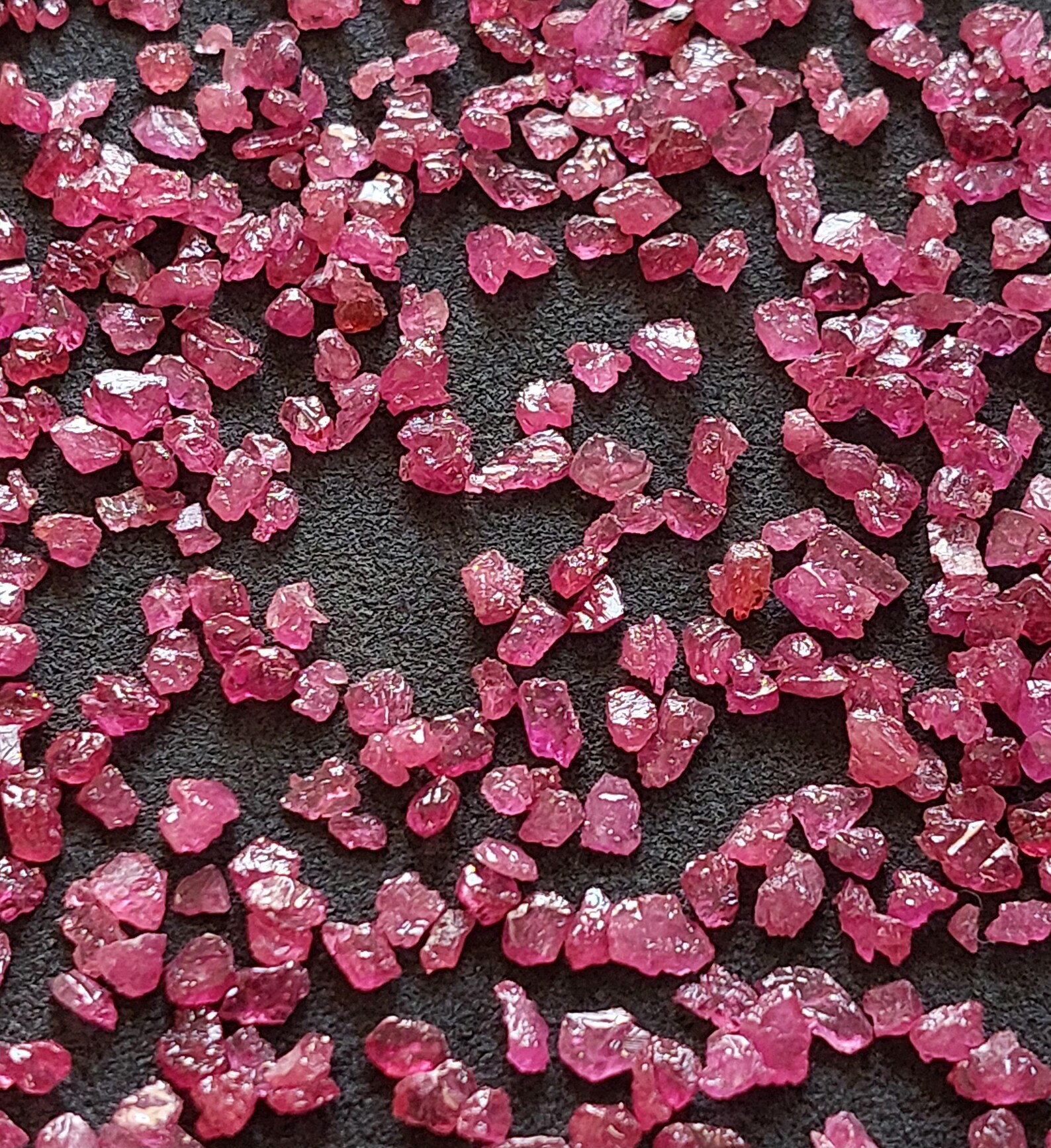 100 Red Ruby Rough Stones: 3-5mm Loose Gemstones / 1818 - Etsy