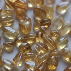 20 pezzi di perle di citrino naturale - Perle di citrino lisce a forma di burattatura - Perle burattate - Perle di pietre preziose - Perle di citrino forate verticalmente / Cit-01