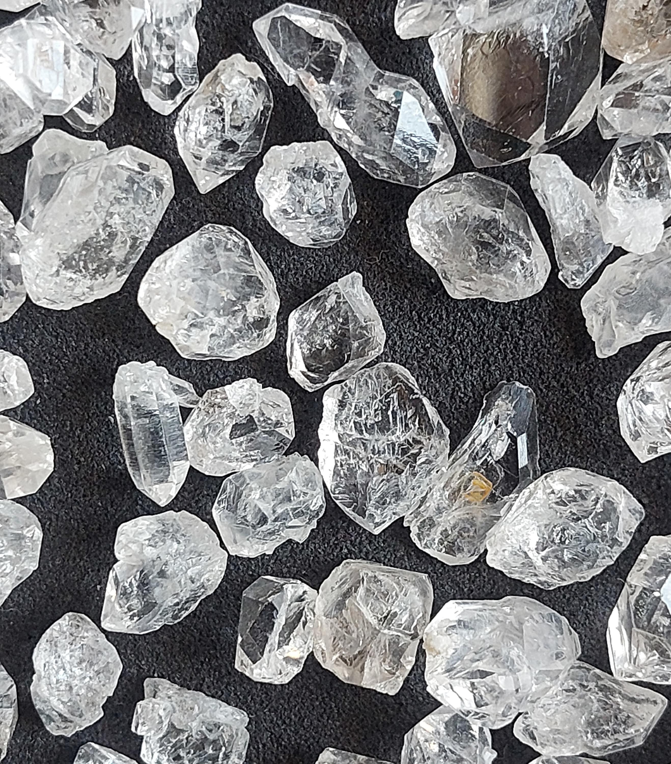 Perles de diamant brut rouge non taillées perles de diamant brut