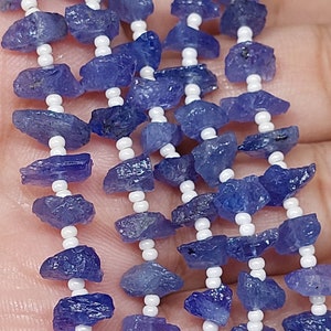 20 Pieces/ Natural Tanzanite Center Drilled Rough/Tanzanite Raw /Tanzanite Gemstone/Semi Precious Rough/Tanzanite Raw Crystal/ 5 - 8 Mm/2357