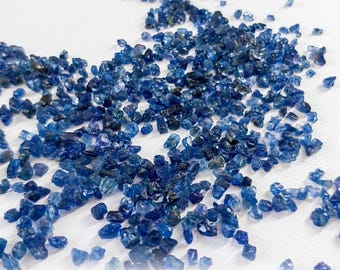 オーストラリア産ブルーサファイア原石50個：天然原石（3～4.5mm