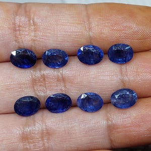 Blå safir ädelstenar, fasetterad oval slipning (2 stycken, 6 x 8 mm) bild 5
