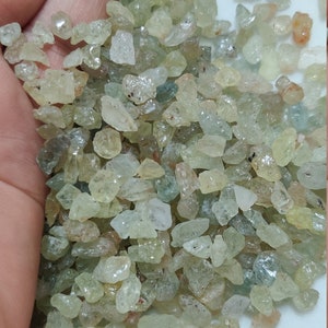 50 stuks natuurlijke saffiergrondstof/ruwe saffier/ruwe saffier/losse edelsteen/4 tot 8 mm/55 karaat/groothandelsprijs (code: 78)
