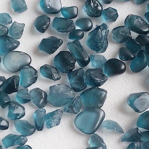 1 Piece Natural London Blue Topaz Raw Gemstone/London Blue Topaz Rough/Topaz Crystals for Jewelry/Healing Crystal/5MM-7MM/TPZ003