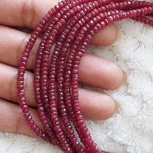 Natürliche Rubin Rondelle Perlen: Facettierter Korund Edelstein, 2,5 bis 4,5 mm / 8 "Strang / 2474