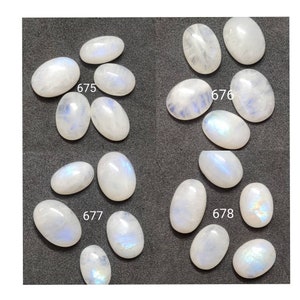 5 weiße Regenbogen Mondstein Cabochons: blaue ovale Edelsteine