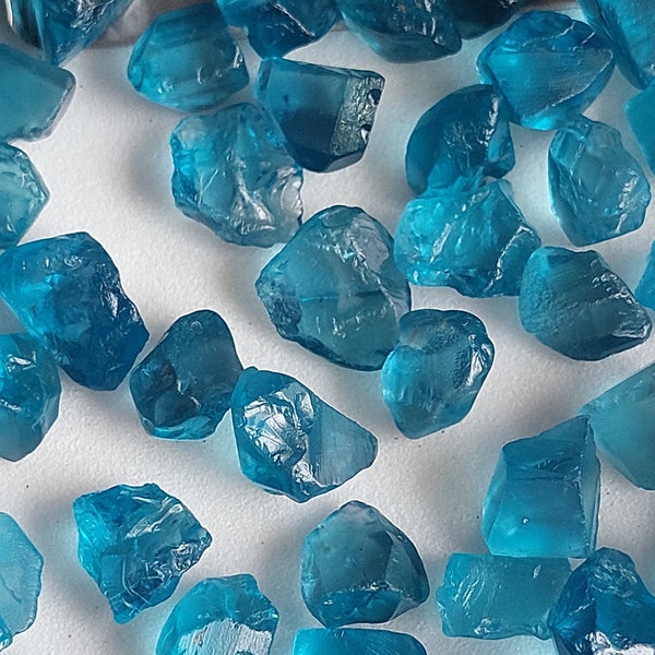 1 pièce de pierre précieuse brute de topaze bleue suisse naturelle/topaze bleue suisse brute/pierre d'emballage de fil pour bijoux/cristal de guérison/9 - 13 MM/TPZ002