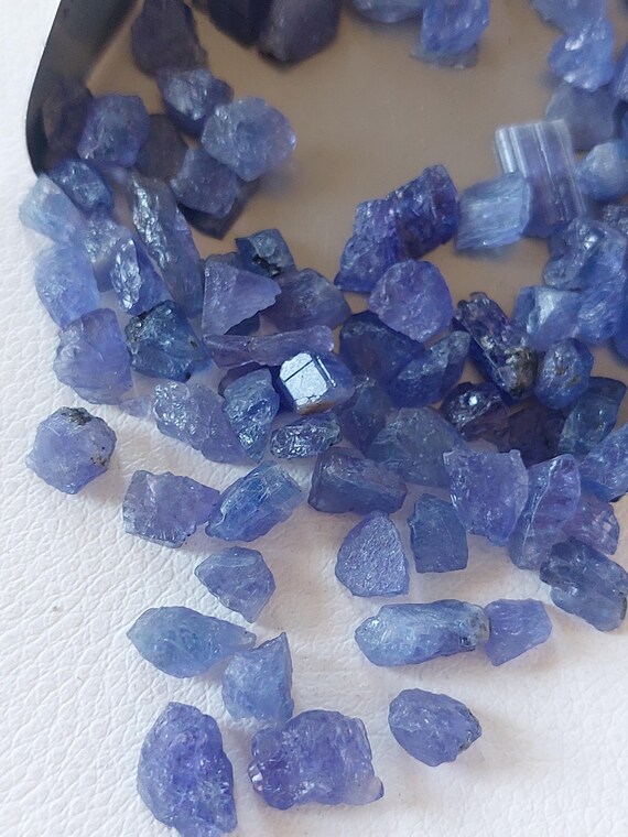 天然タンザナイト原石：原石結晶（6～11mm、20個入り）/ 2307 - Etsy 日本