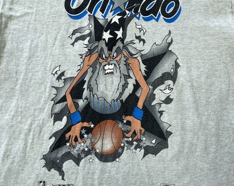 Vintage 1990s Orlando Magic Graphic T-Shirt / 90s Nutmeg T-Shirt / Str –  LOST BOYS VINTAGE