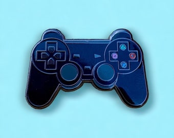 Retro Console Controller Hard Enamel Pin – Video Game Lapel Badge for Gamers