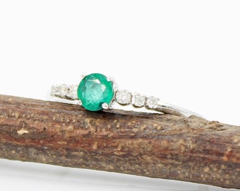 Emerald Diamond Ring, Round Emerald Ring, 14K White Gold Ring, May Birthstone Ring, Minimalist Promise Ring, Gift for Her