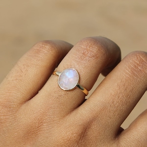 Natural Rainbow Moonstone Gold Ring, Solid 18K Gold Ring, June Birthstone Ring, Minimalist Solitaire Ring, Statement Ring, Christmas Gift