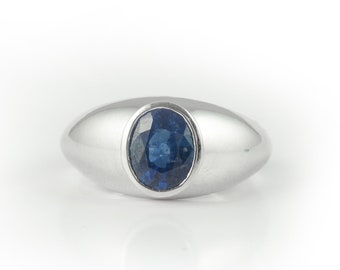 Natural Blue Sapphire Gold Ring, Solid 14K White Gold Ring, September Birthstone Ring, Signet Gold Ring, Minimalist Ring, Father's Day Gift