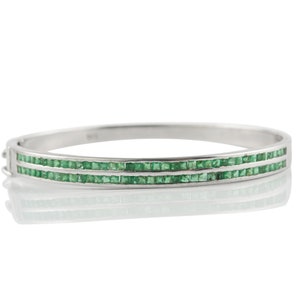 Natural Emerald Silver Bracelet- Solid 925 Sterling Silver- Emerald Bangle Bracelet- May Birthstone Bracelet-Minimalist Bracelet For Mom