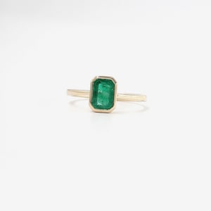 Natural Emerald Gold Ring, Solid 14K Yellow Gold, Solitaire Statement Ring, Minimalist Dainty Ring, Bezel Setting, Emerald Ring Gift For Her