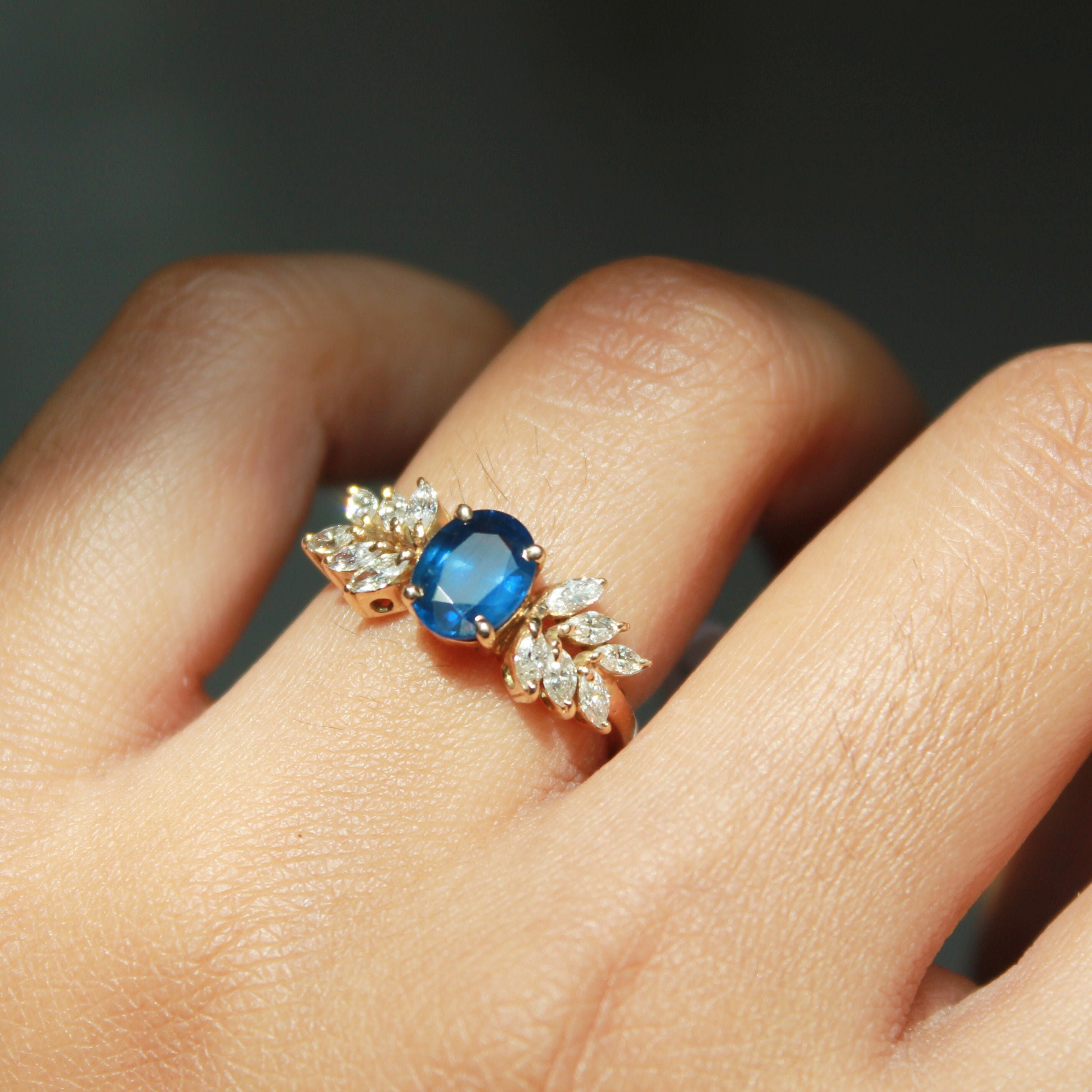 RINGS - ANELLO IN ARGENTO CON ZIRCONE BLU - AMORE E BACI - Oro in Euro