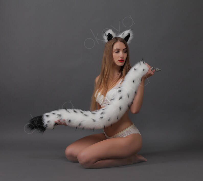 Анальная втулка с бело-фиолетовым хвостом Popo Pleasure Toyfa, M, черный 0T-00015229 - TOYFA - Анальные пробки с хвостом - Купить