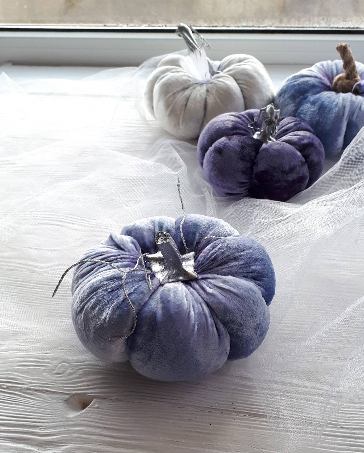 Citrouille Velours Violet 10x7-11cm Chaks - Déco Halloween Neuve