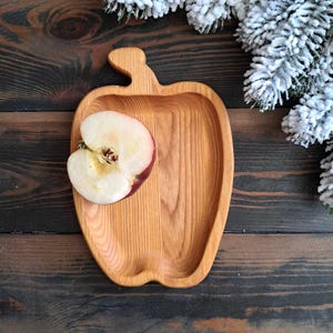 Wood baby feeding plate apple Eco friendly plate Plate for Snack