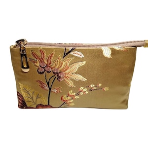 Kleine Kosmetiktasche. Goldfarbene Kosmetiktasche. Kosmetiktäschchen aus Seide. Aufbewahrung von Make-up. Kulturbeutel. Bestickte Kosmetiktasche. Schminkkoffer. Florale Geldbörse