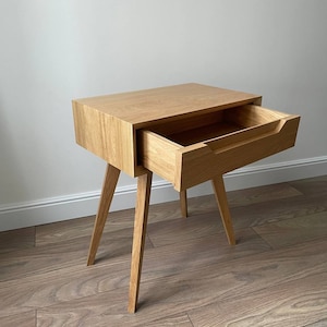 modern nightstand with drawer, solid oak wood 画像 2