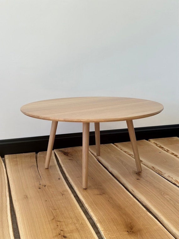 Large round 2024 oak coffee table