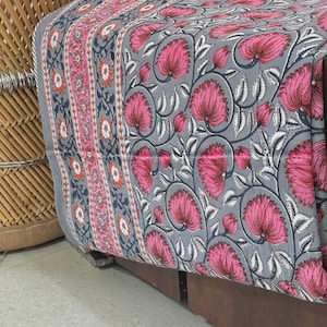 Beautiful Hand Block Printed Pink Floral Cotton Quilted Quilt, Cotton Blanket Handmade Bedspread Hand Block Print, 100% Cotton Blanket Throw