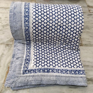 New Indigo Beauty Hand Block Printed Quilt, Traditional Indian Craftsmanship, Reversible Checks Design, Soft Cotton Comforter for Bed Decor
