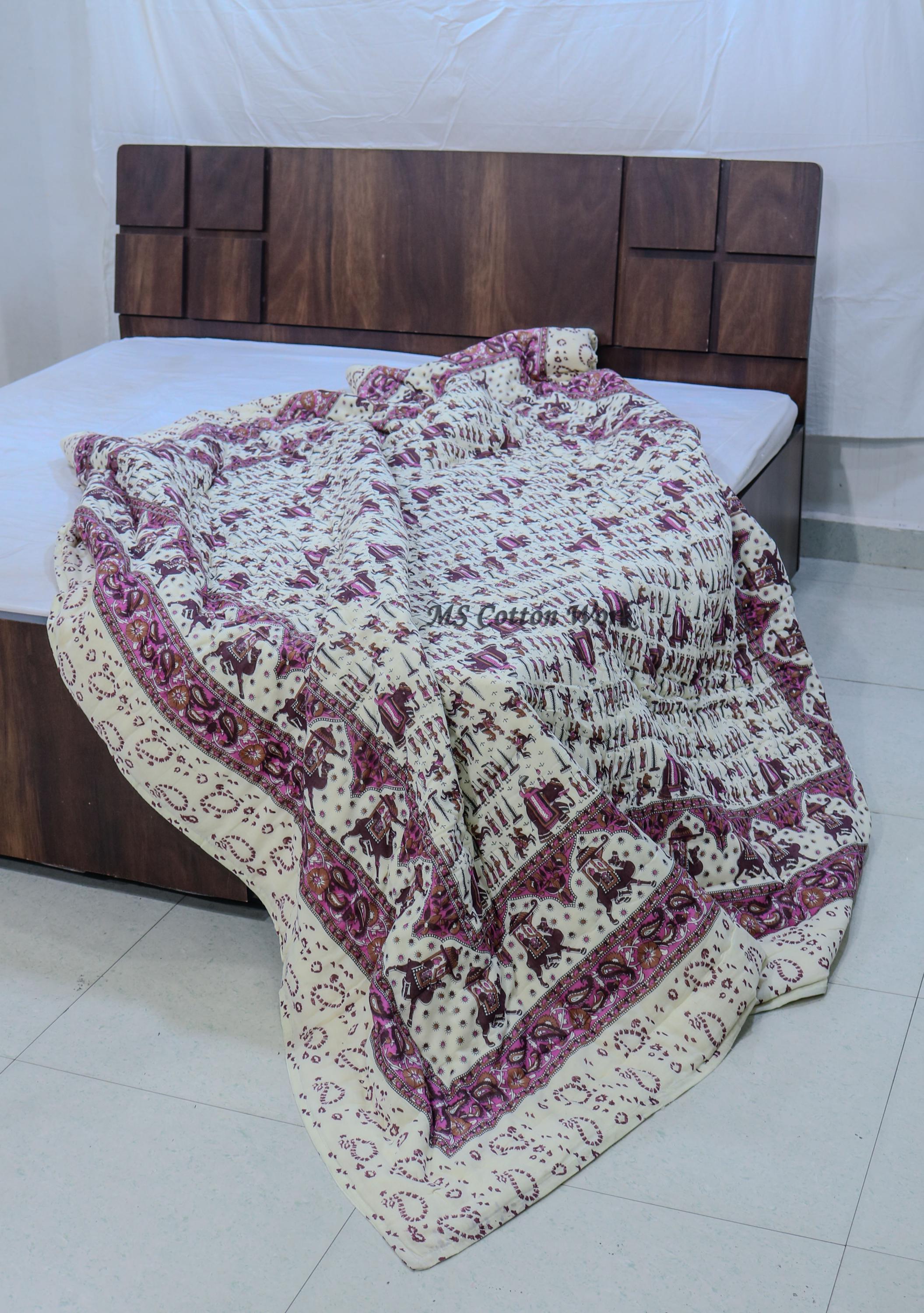 ハンドブロックプリントコットンキルト：象とラクダのプリント柄インド