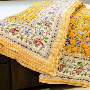 Handbedruckter Baumwollquilt: Sonnenblumen-gelbe Blumenbettwäsche