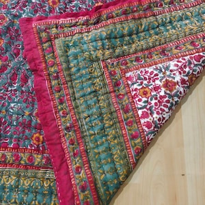 Handmade Boho Floral Cotton Quilt Set – Reversible Queen Size Bedding, Lightweight Comforter, Indian Block Print Blanket