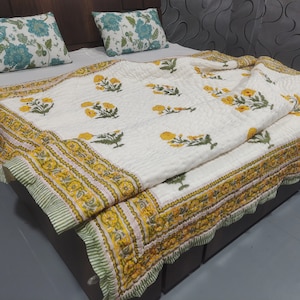 Couette en coton imprimée bloc main, couverture florale Razai