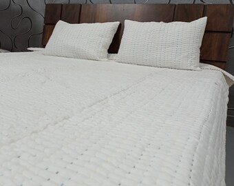 Hand Stitched Cotton Quilt with Pillow Cover: Hand Block Print