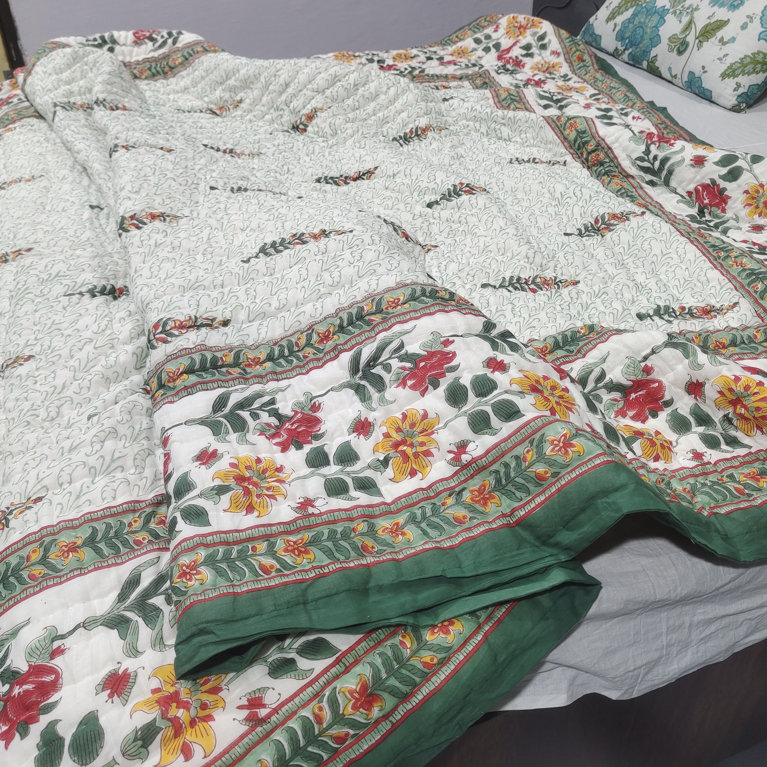 Blanket and Throw Indian Traditional Hand Work Bohemian Pattern Queen Size Reversible Cotton Mulmul Quilt Etsy Canada