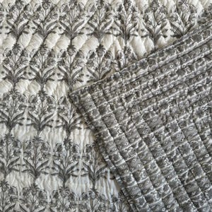 Hand Block Print Cotton Quilt: Floral Malmal Cotton, Ultra Warm