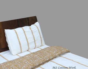 Handmade Floral Cotton Quilt: Brown Leaf Print Bedding