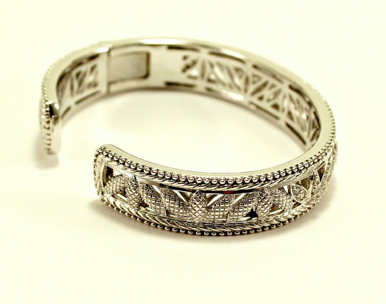Gorgeous JUDITH RIPKA Sterling Silver 925 Diamonique CZ Hinged Cuff Bracelet