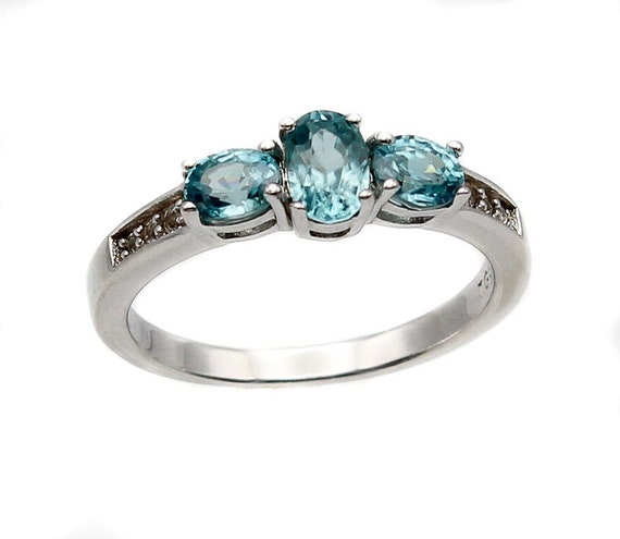 TGGC Three Stone Ring – Blue White Topaz Sterling Silver 925