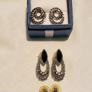 Lot of 4 vintage pierced earrings circa 1980&#39;s
