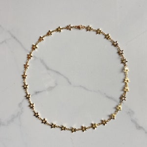 The “Estrella” necklace! | gold star chain necklace | gold dainty chain necklace