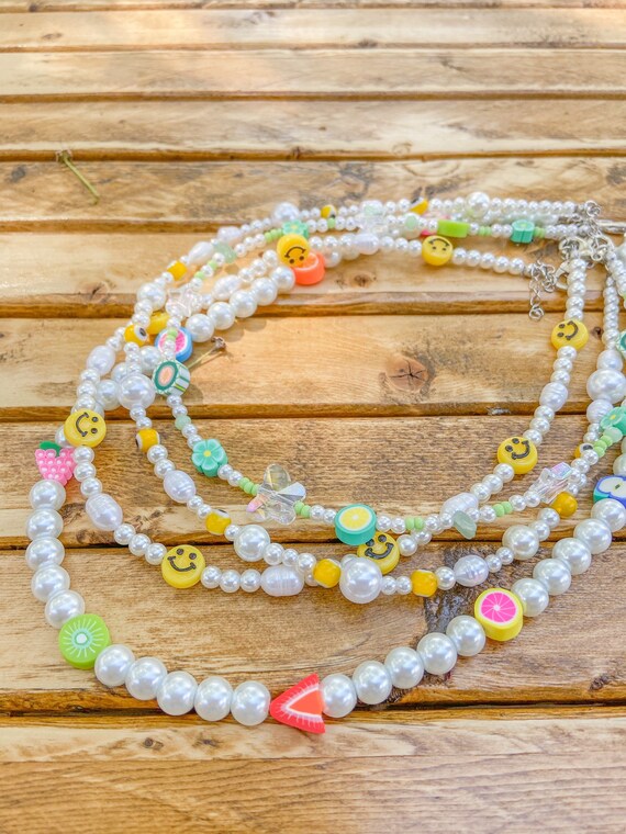 Yellow Smiley Ins Jewelry Beach Holiday Style White Pearl Colorful Rice  Beads Acrylic Letter Baby Fashion Jewellery Necklace for Women - China  Fashion Jewellery and Necklace price | Made-in-China.com