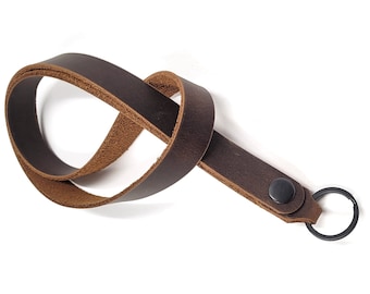 Leather lanyard personalized with text of your choice