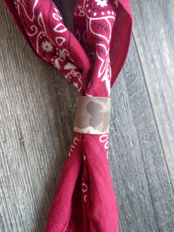 Neckscarf Ring Leather Scout Skluft Camo Neckscarf Knot Turk/'s Waistband Woggle Neckerchief Camouflage Colors