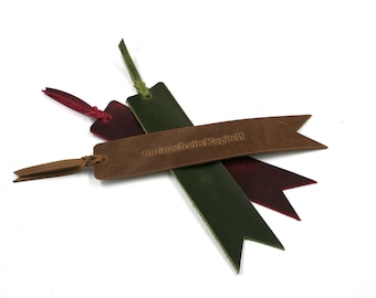 Personalized leather bookmark, handcrafted rustic bookmark, individually engraved gift for readers and bookworms