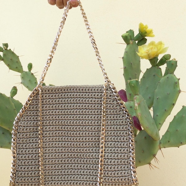 Borsa crochet tipo falabella con tasca interna ricamata