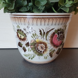 1970er Jahre polychrome Übertopf, handgemalte Blumen und Libelle