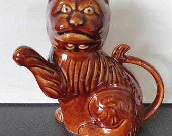 Vintage XL Tupperware Pitcher (2L), Brown and Beige, Airtight Seal